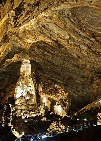 Cacahuamilpa-caverns